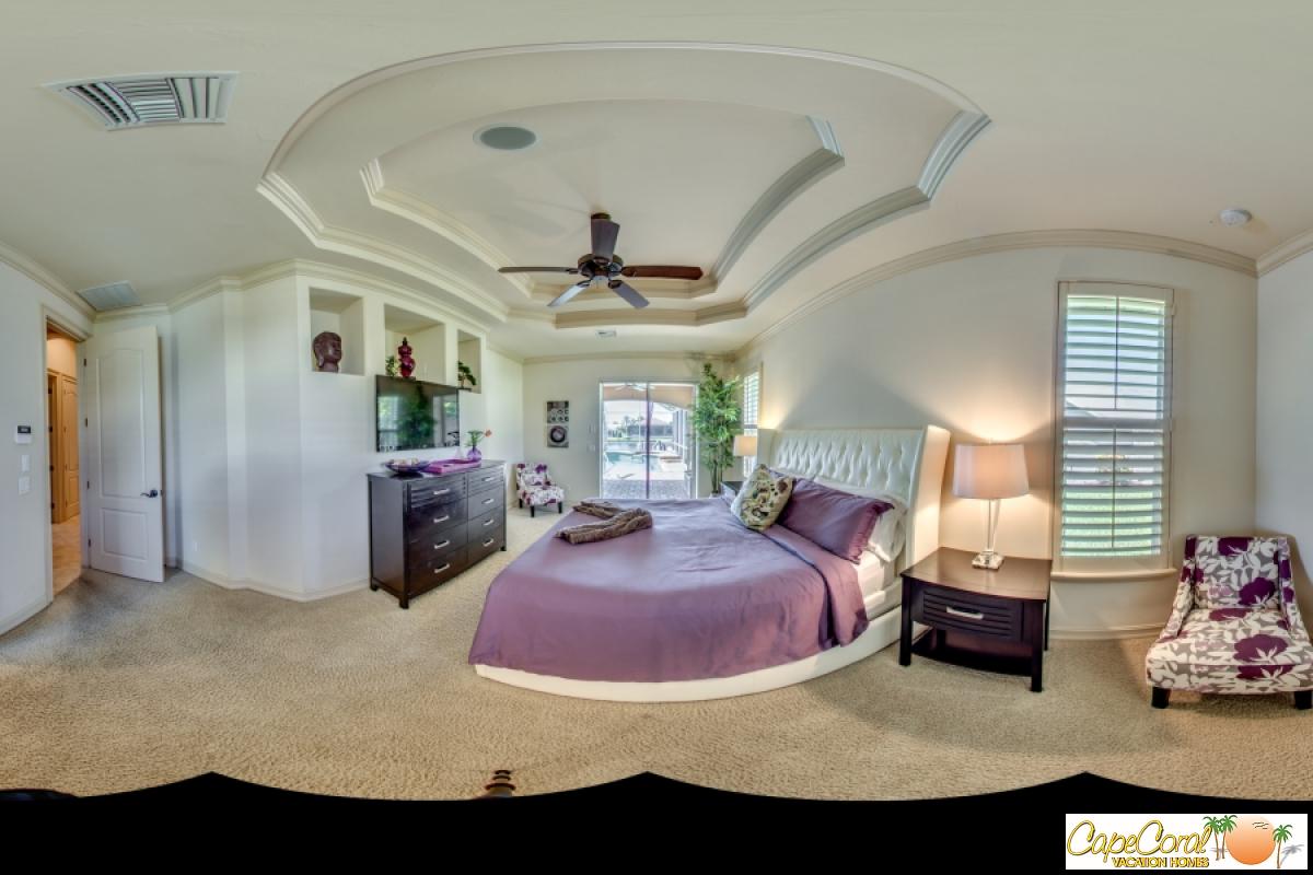 37-Master Bedroom Panorama